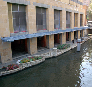 SAN ANTONIO RIVERWALK LOOP CONNECTION